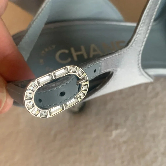 EUC CHANEL grey satin sling back round toe size 38 worn once  crystals at heel - Picture 6 of 8